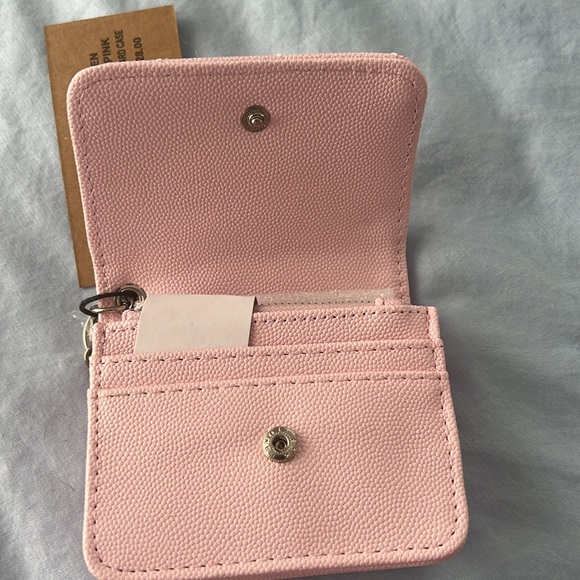 Steve Madden Pink Mini Keychain Wallet - Picture 2 of 6